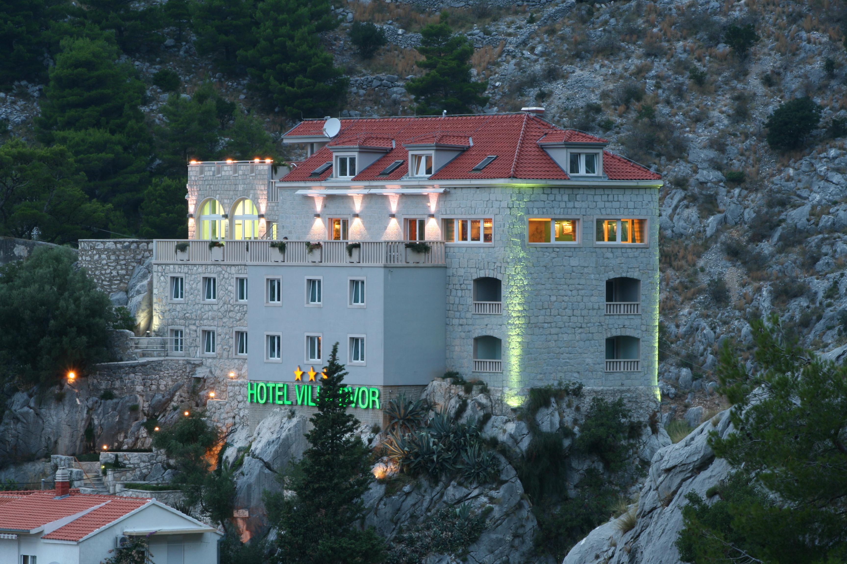 אומיס Hotel Villa Dvor (Adults Only) מראה חיצוני תמונה