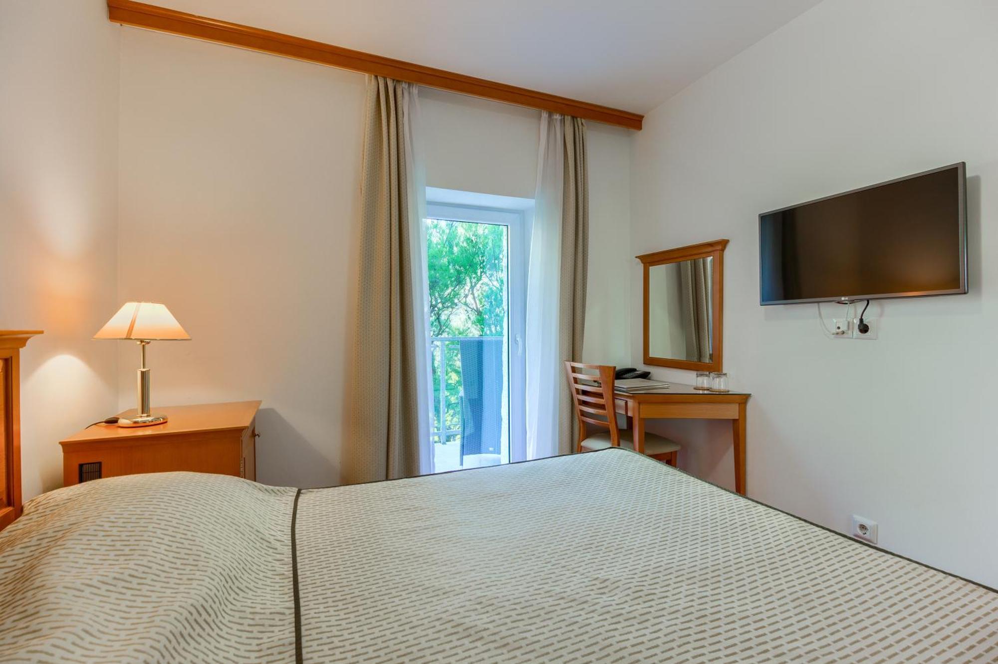 אומיס Hotel Villa Dvor (Adults Only) חדר תמונה