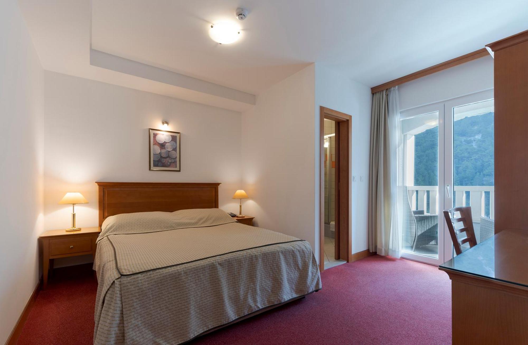 אומיס Hotel Villa Dvor (Adults Only) חדר תמונה