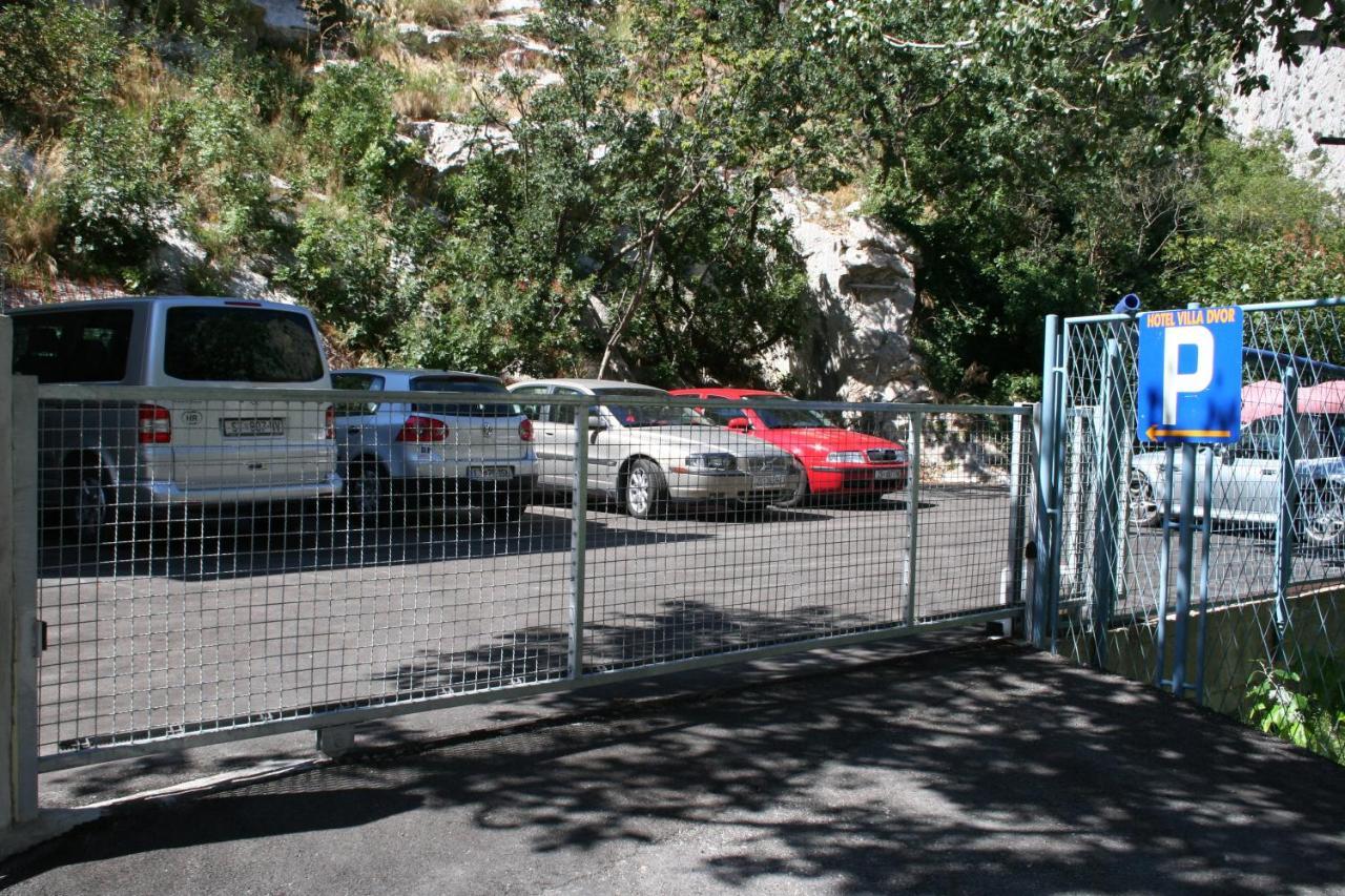 אומיס Hotel Villa Dvor (Adults Only) מראה חיצוני תמונה
